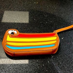 Fun wrist handbag